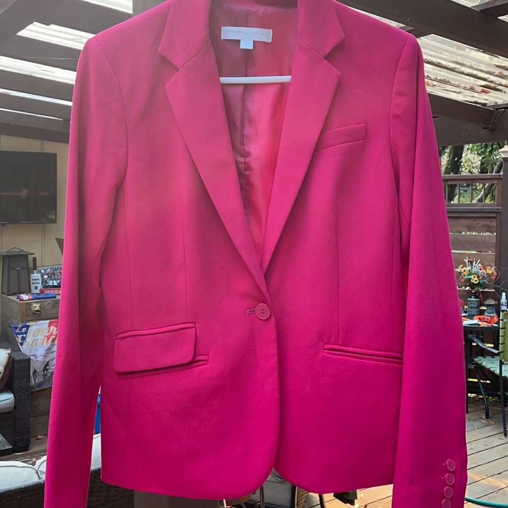 Pink blazer!  Great condition!